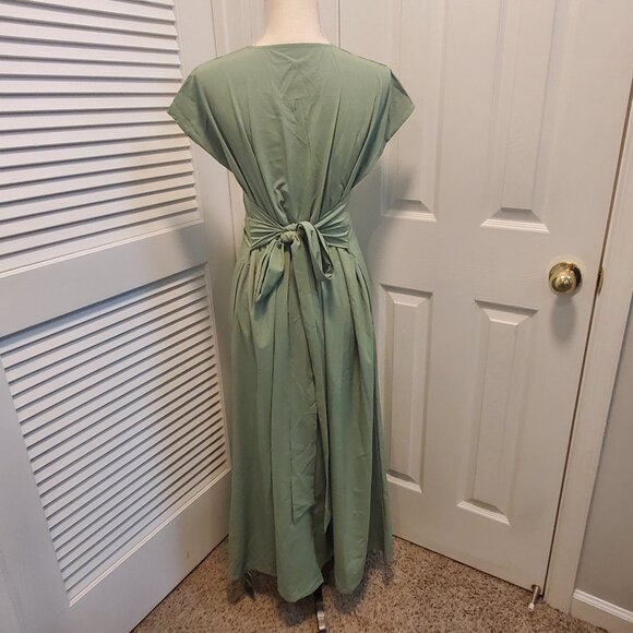 NWT Halara Breezeful Dress - Size M - Picture 3 of 4